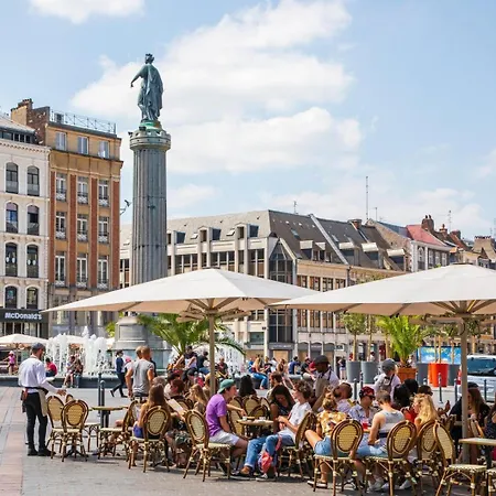 Atypique En Souplex, 2 Ch & Terrasse * Lille