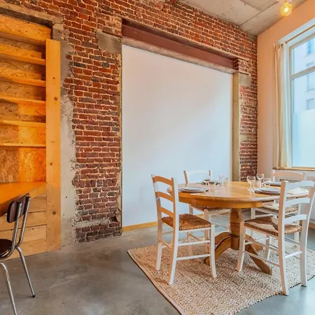Atypique En Souplex, 2 Ch & Terrasse * Lille